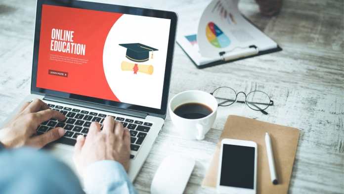 Educación Online en Expansión para 2025: SEP Detalla Calendario Escolar y Programas de Media Superior; CEPAL Lanza Amplia Oferta de Cursos Virtuales para el Desarrollo Regional
