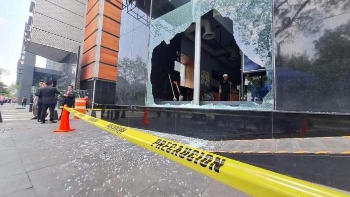 Chaos and Vandalism: Labor Day Marches in Mexico City Leave Destruction and Tension in Downtown