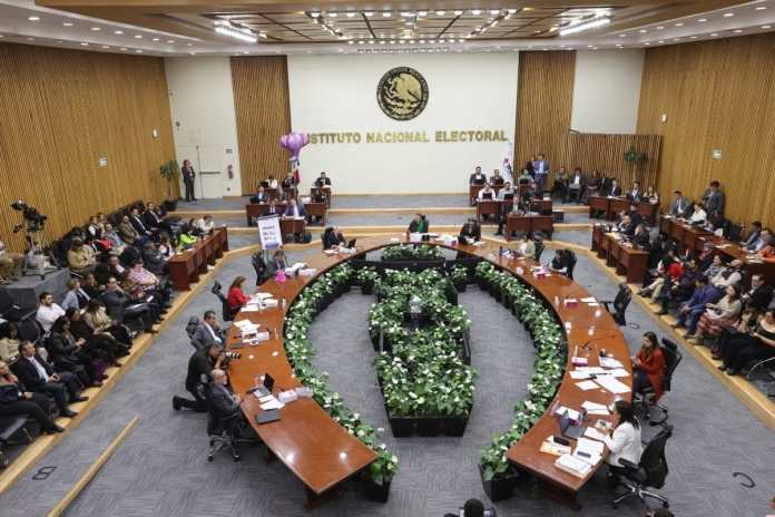 Judicial Reform in Limbo: INE Halts Validation of 850 Judges