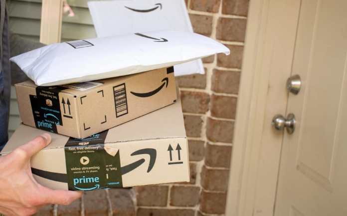 Amazon'un evinize teslim paketleri: Yeni dolandırıcılık, nasıl çalışıyor: Bildiğimiz şey bu