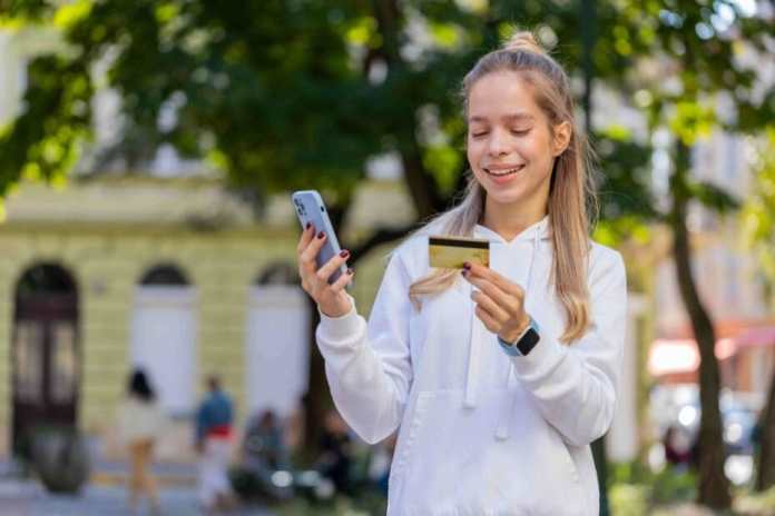 ¿A qué edad es seguro que los menores de edad usen una billetera digital?