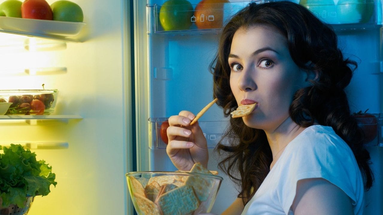 Comer tarde: la verdad científica sobre metabolismo y peso corporal - La  Verdad Noticias
