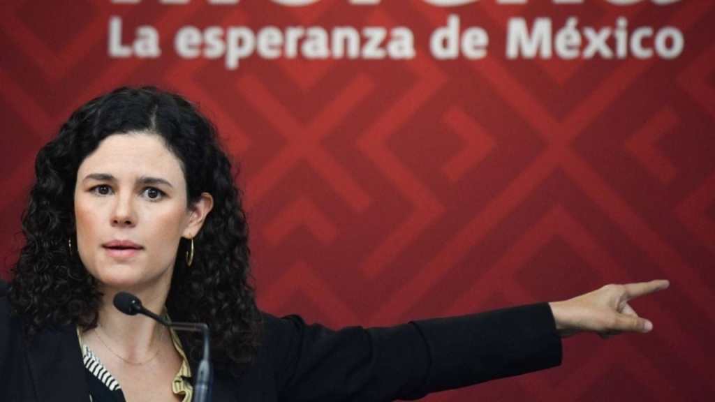 Morena verteidigt sich damit, dass die Reisen seiner Führungspersönlichkeiten aus eigenen Mitteln finanziert wurden.
