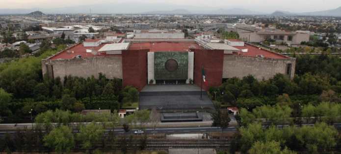 San Lázaro kemer sıkma politikası tanımıyor: Danışmanlar ayda 165.000 dolara kadar kazanıyor