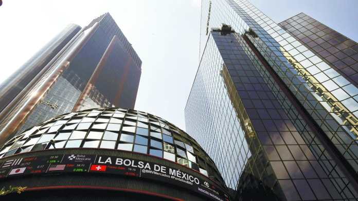 La Borsa messicana crolla per il terzo giorno consecutivo; le azioni Televisa salgono alle stelle.